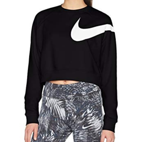 nike versa graphic crop top
